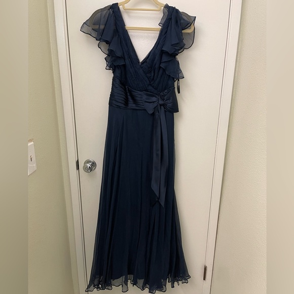 Tadashi Collection Navy Blue Women’s Dress Size 6 - Picture 1 of 6